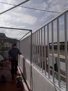 Barandilla en carpinteria de aluminio de seguridad para terraza- persianas Guardiola Alicante