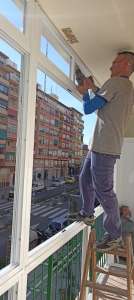 Cerramiento de terraza con carpintería de aluminio y cristal- persianas Guardiola Alicante